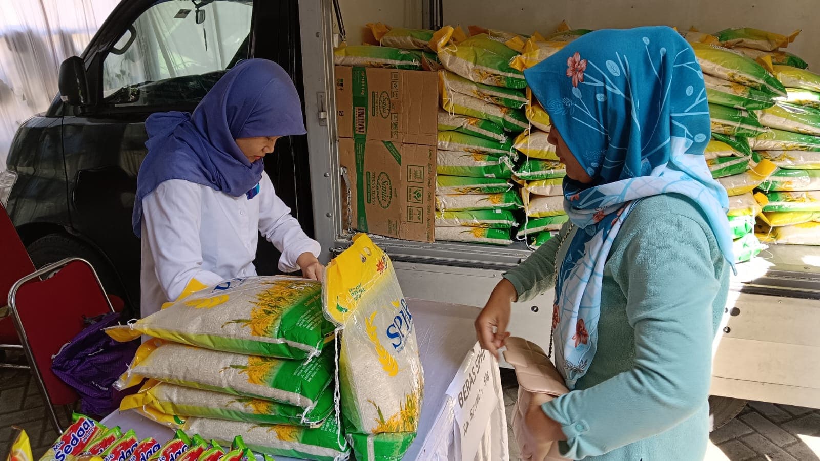 Operasi Pasar Stabilisasi Harga Barang Kebutuhan Pokok Dan Pengendalian Inflasi Menjelang HBKN Idul Fitri 2025 